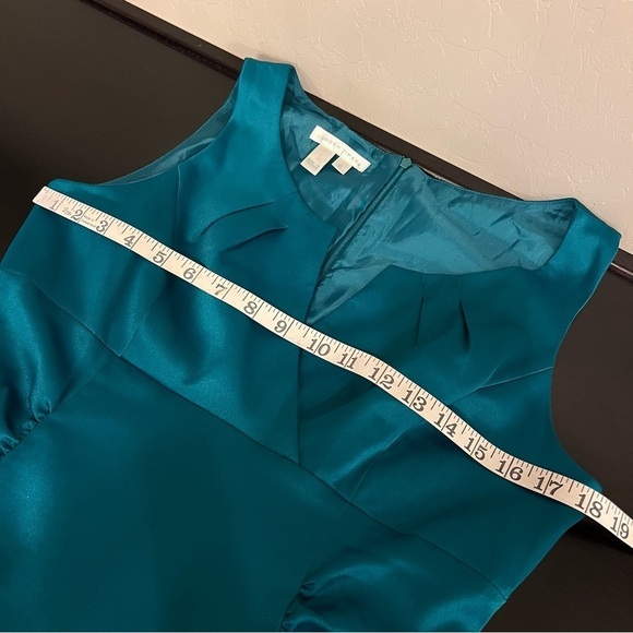 London Times Teal green satin cocktail dress, knee length, bodycon, size 8 - Picture 3 of 16
